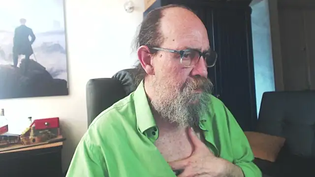 Chat +18 de Uncle_Hottie ao vivo