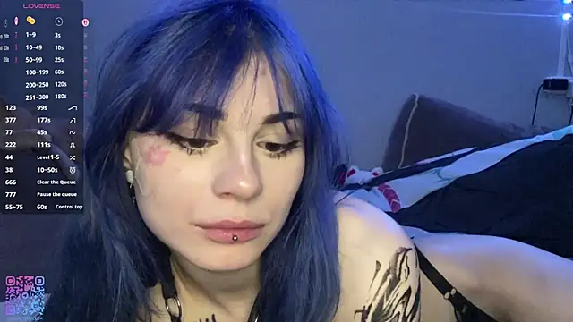Emmibrilson live XXX chat