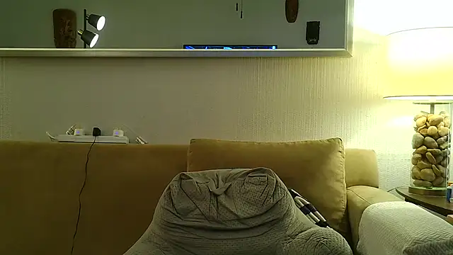 Chat XXX en directo de 9VOLTT