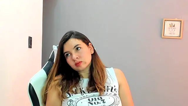 __Emma__11__Lecat_'s Live XXX Chat