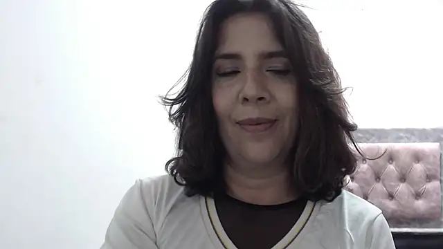 Victoria_meester Adlı Modelin Canlı XXX Sohbeti