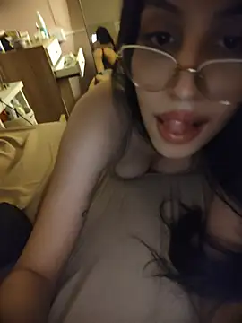 Pamwuw8's Live XXX Chat