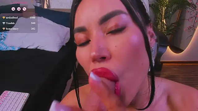 YukiLuna_'s Live XXX Chat