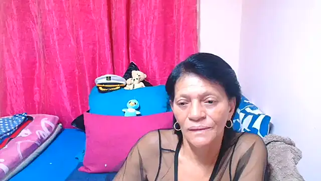 sluttyrox live XXX chat
