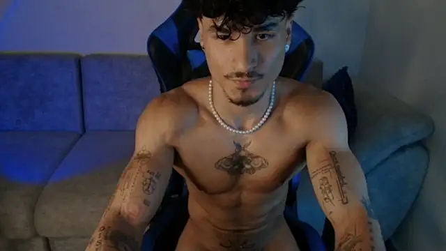 Thomas_Fit1 Chat XXX in diretta