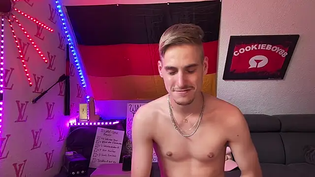 Cookieboy88 Adlı Modelin Canlı XXX Sohbeti