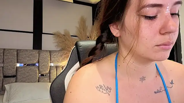 AlliceLover's Live XXX Chat
