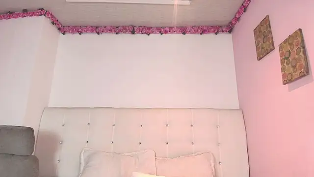 Chat XXX ao vivo de nela_moretti