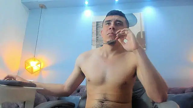 Eross_Santy live XXX chat