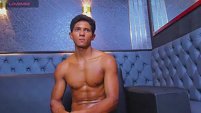 Yoel_Blessed 即時 XXX 聊天