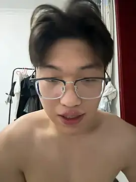 Ycen_ live XXX chat