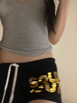 Linaa_sexxy Adlı Modelin Canlı XXX Sohbeti