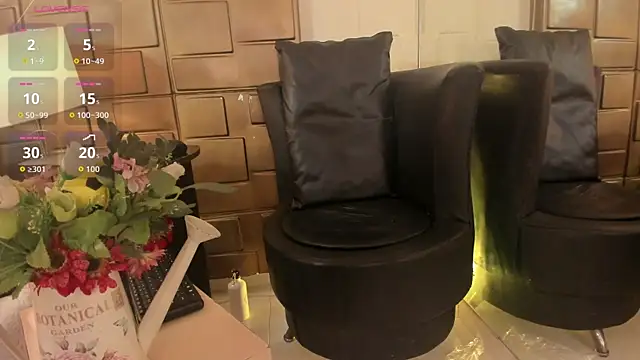 צ'אט XXX בשידור חי של NaomyRivera