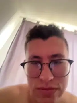 Kurtxxx22 Show in webcam