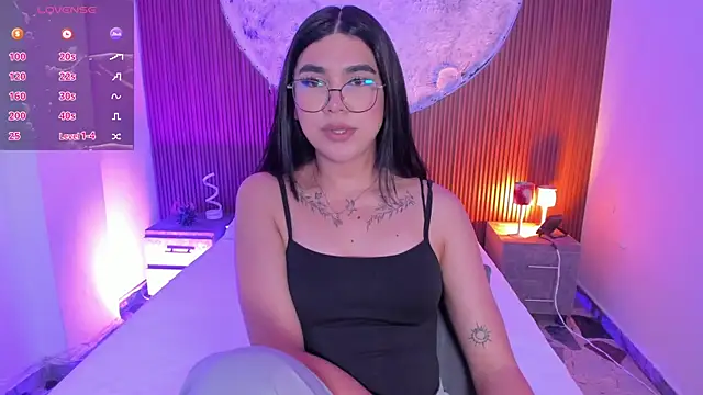 RoseCassie লাইভ XXX চ্যাট
