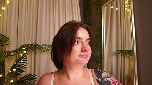 SinfulMoves' Live XXX Chat