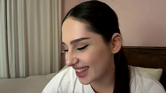 Leylanda Adlı Modelin Canlı XXX Sohbeti