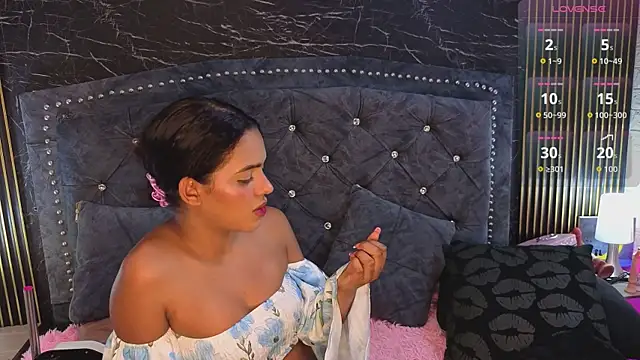 AlexandraNoxx Live XXX-chat