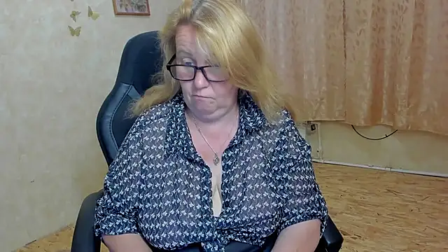 Frau_Marta élő XXX-chatje