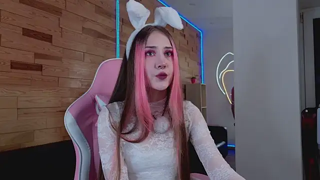 Chat XXX en directo de SashaMeow