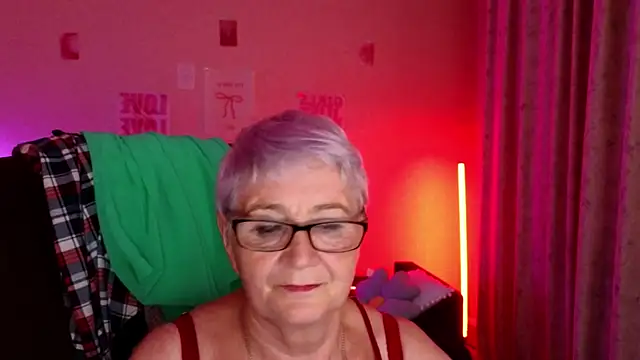 Sandra_Snowflake live XXX chat