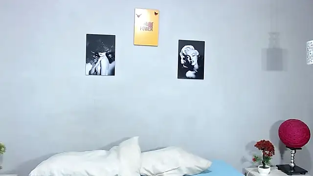 Jules_zzz webkamerás műsora