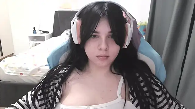 LunarMia Chat XXX in diretta