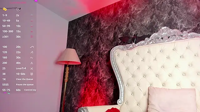 XXX chat uživo modela MirandaSould