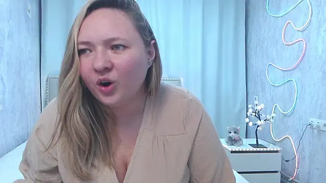 XXX chat uživo modela SallyVerda