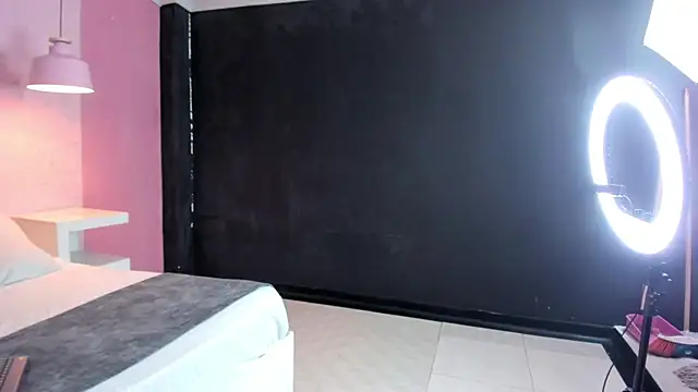 Živý XXX chat DaymonCardona