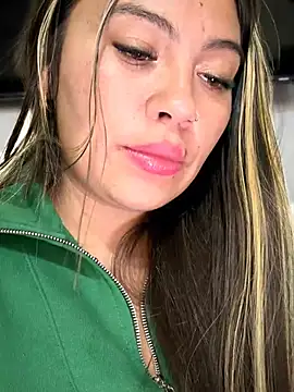 Chat +18 de LIZ-06_ ao vivo