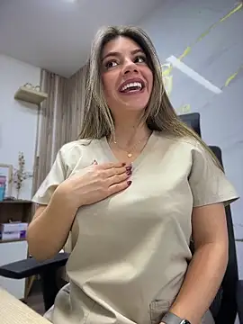 alicee16 Adlı Modelin Web Kamerası Şovu