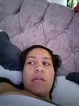 Tiphanydirty3 Adlı Modelin Canlı XXX Sohbeti