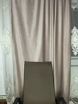 Živý XXX chat Lucy_doll22