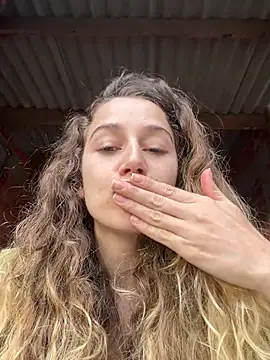 Chat +18 de Nomadic_Angel ao vivo
