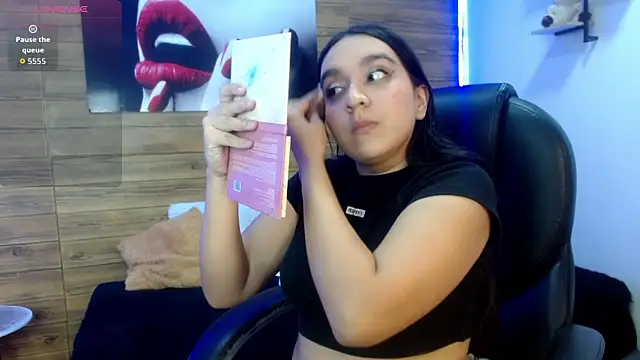 Онлайн чат XXX scarlet_hans
