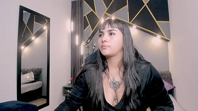 Bella_Raven's Live XXX Chat