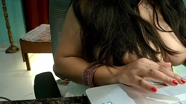 hey_rhea লাইভ XXX চ্যাট