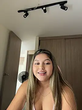 Živý XXX chat lunablossom_