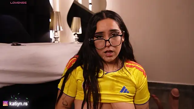 Chat XXX en directo de KatlynRous