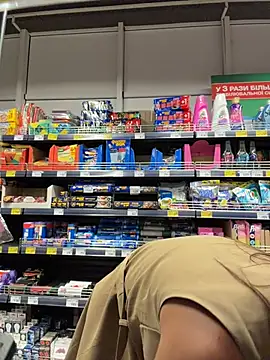 XXX chat uživo modela ICrazyOneIRL