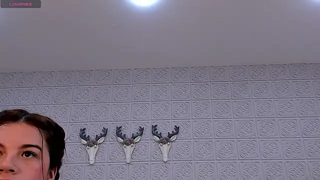 XXX chat uživo modela ThiiaraBrown