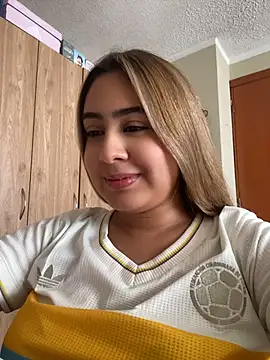 Miabonnett_'s Live XXX Chat