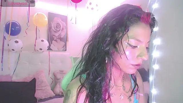 SamathaMay Chat XXX live