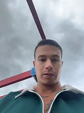 DominickSullivan 网络视讯表演