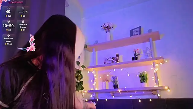 TristaRoht XXX чат на живо