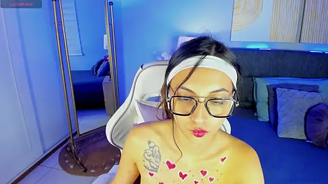 Czat XXX na żywo – violetaa_foxx_