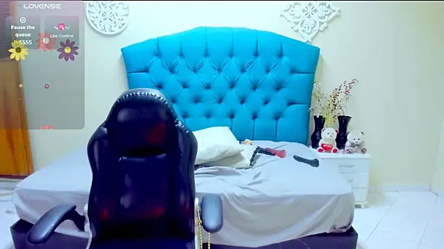 Živý XXX chat Nayla_Garner