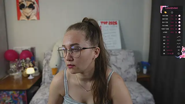 Miatiny Adlı Modelin Canlı XXX Sohbeti