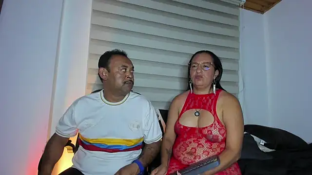 Chat +18 de John_n_Kate ao vivo
